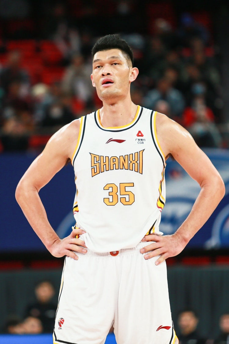 手感不佳！葛昭寶全場8投1中得到2分2籃板2助攻
