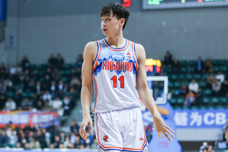 中規(guī)中矩！齊麟8中4拿到15分6籃板 有4失誤&正負(fù)值-10