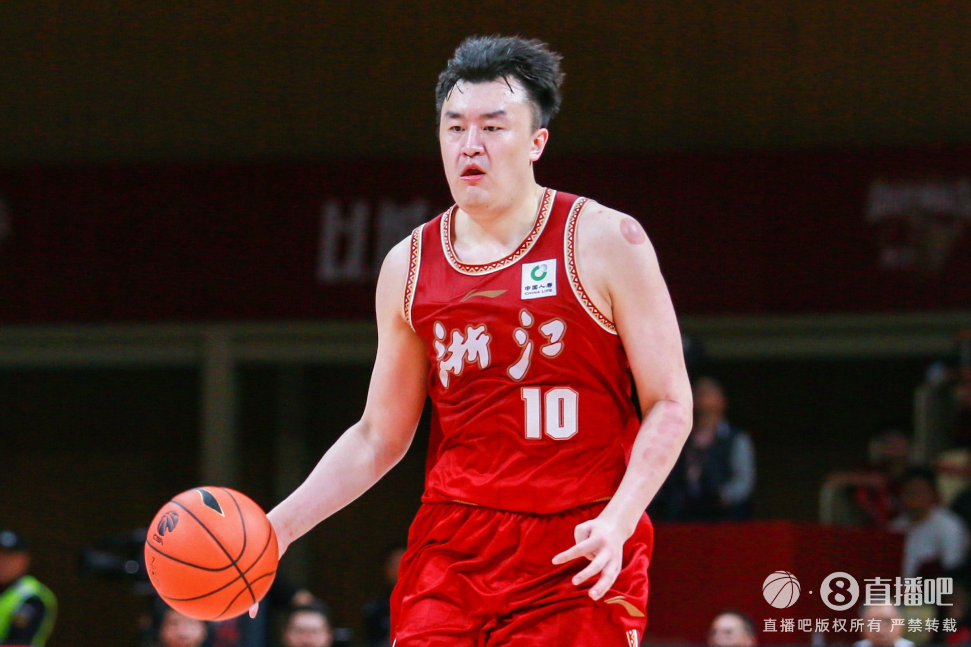 狀態(tài)火熱！劉澤一半場(chǎng)7投5中貢獻(xiàn)11分9板0失誤 正負(fù)值+15