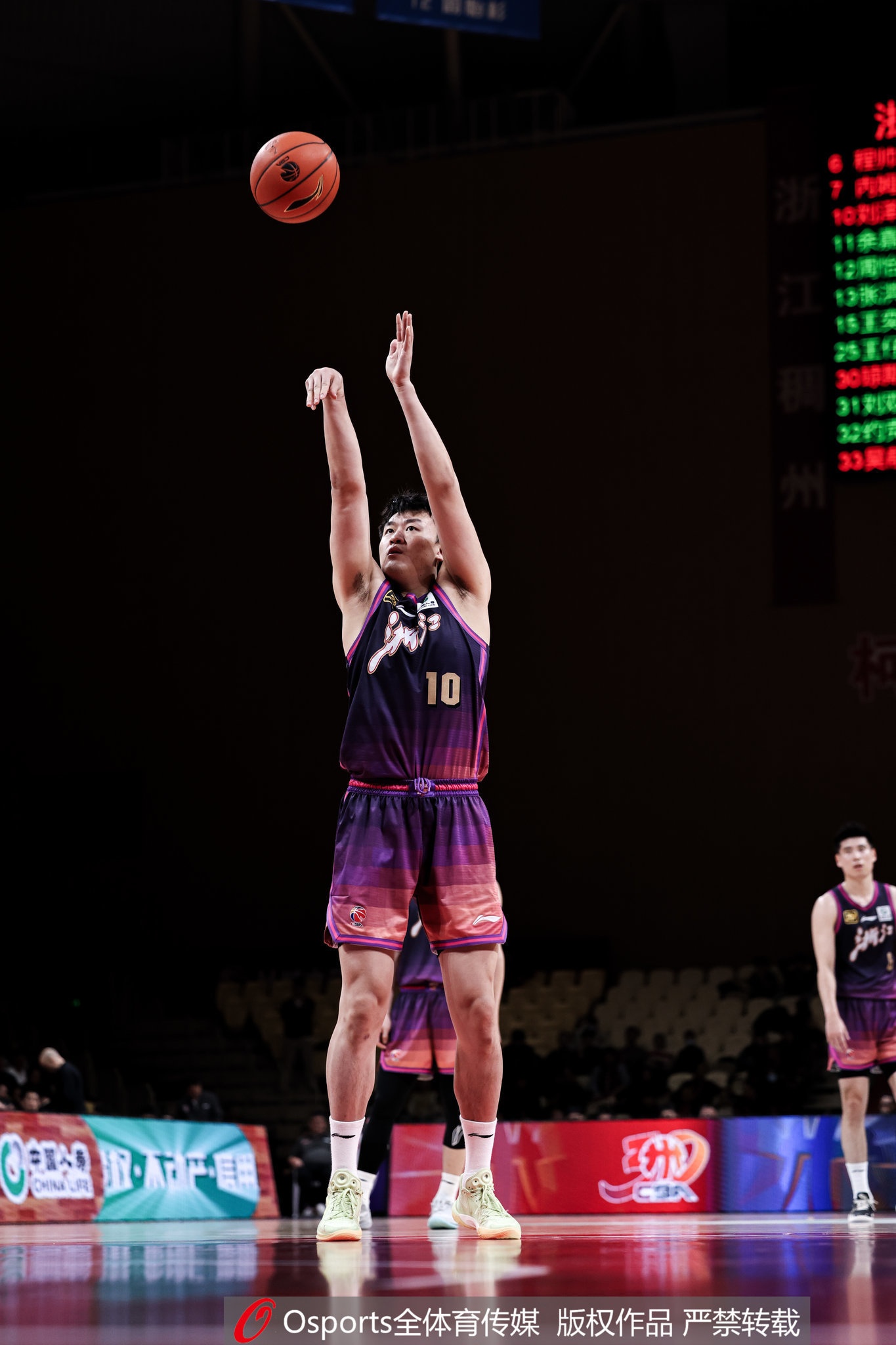 高效替補！劉澤一13投7中&罰球4中3得18分7板 得分并列全隊最高